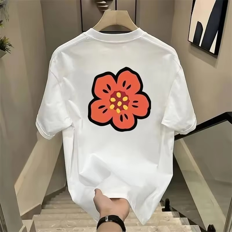 Streetwear Brand With Flowers - T-shirt en coton à motif floral
